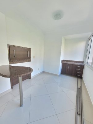 Apartamento com 75m², 2 dormitórios no bairro Mont Serrat em Porto Alegre para Alugar