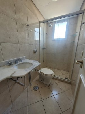 Apartamento com 75m², 2 dormitórios no bairro Mont Serrat em Porto Alegre para Alugar