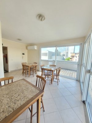 Apartamento com 75m², 2 dormitórios no bairro Mont Serrat em Porto Alegre para Alugar