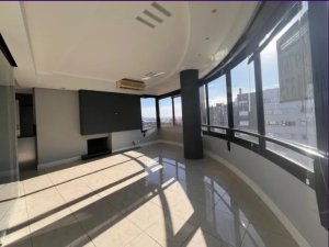 Apartamento com 105m², 3 dormitórios no bairro Bela Vista em Porto Alegre para Alugar