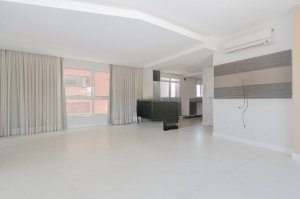 Apartamento com 103m², 3 dormitórios no bairro Petrópolis em Porto Alegre para Alugar