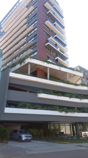 Apartamento com 28m², 1 dormitório no bairro Petrópolis em Porto Alegre para Alugar