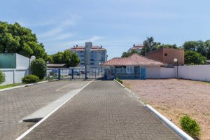 Apartamento com 80m², 3 dormitórios no bairro Cavalhada em Porto Alegre para Alugar