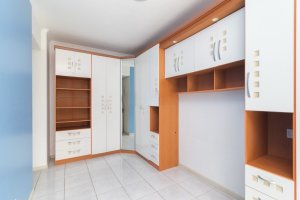 Apartamento com 80m², 3 dormitórios no bairro Cavalhada em Porto Alegre para Alugar