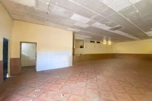 Loja com 250m² no bairro Sarandi em Porto Alegre para Alugar