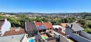 Casa com 197m², 3 dormitórios no bairro Espirito Santo em Porto Alegre para Alugar