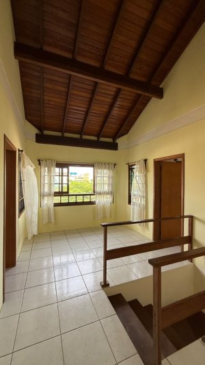 Casa com 189m², 3 dormitórios no bairro Sarandi em Porto Alegre para Alugar