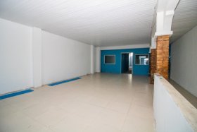 Depósito/Pavilhão com 250m² no bairro Navegantes em Porto Alegre para Alugar