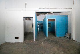 Depósito/Pavilhão com 250m² no bairro Navegantes em Porto Alegre para Alugar