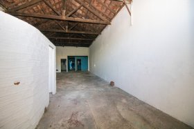 Depósito/Pavilhão com 250m² no bairro Navegantes em Porto Alegre para Alugar