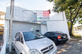 Depósito/Pavilhão com 250m² no bairro Navegantes em Porto Alegre para Alugar