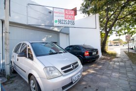 Depósito/Pavilhão com 250m² no bairro Navegantes em Porto Alegre para Alugar