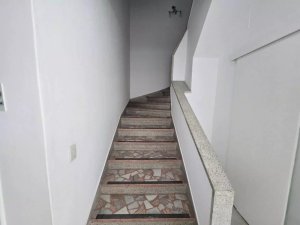 Casa com 450m², 2 dormitórios no bairro Santa Cecília em Porto Alegre para Alugar