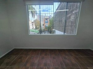 Casa com 450m², 2 dormitórios no bairro Santa Cecília em Porto Alegre para Alugar