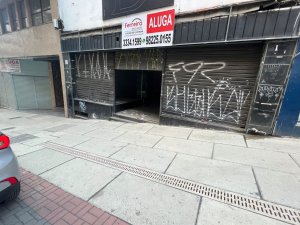 Loja com 300m² no bairro Centro Histórico em Porto Alegre para Alugar