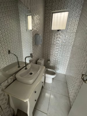 Loja com 141m² no bairro Alto Petrópolis em Porto Alegre para Alugar