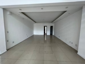 Loja com 141m² no bairro Alto Petrópolis em Porto Alegre para Alugar