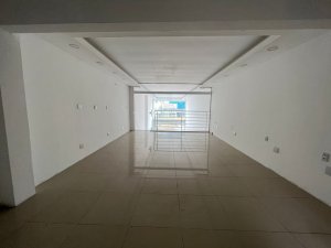 Loja com 141m² no bairro Alto Petrópolis em Porto Alegre para Alugar