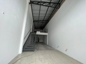 Loja com 121m² no bairro Petrópolis em Porto Alegre para Alugar