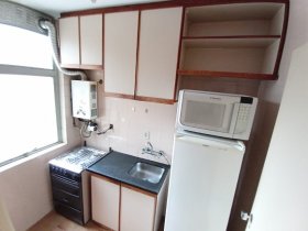 Apartamento com 37m², 1 dormitório no bairro Bom Fim em Porto Alegre para Alugar