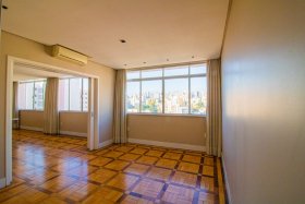 Apartamento com 170m², 3 dormitórios no bairro Moinhos de Vento em Porto Alegre para Alugar