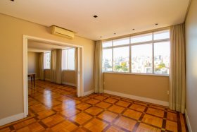Apartamento com 170m², 3 dormitórios no bairro Moinhos de Vento em Porto Alegre para Alugar