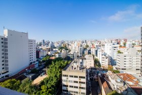 Apartamento com 170m², 3 dormitórios no bairro Moinhos de Vento em Porto Alegre para Alugar