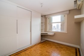 Apartamento com 170m², 3 dormitórios no bairro Moinhos de Vento em Porto Alegre para Alugar