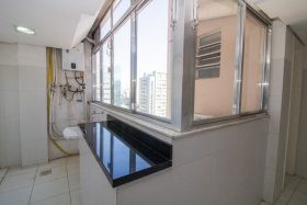 Apartamento com 170m², 3 dormitórios no bairro Moinhos de Vento em Porto Alegre para Alugar