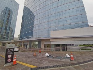 Salas/Conjuntos com 53m² no bairro Petrópolis em Porto Alegre para Alugar