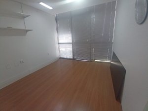 Salas/Conjuntos com 42m² no bairro Petrópolis em Porto Alegre para Alugar