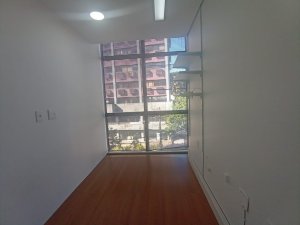 Salas/Conjuntos com 42m² no bairro Petrópolis em Porto Alegre para Alugar