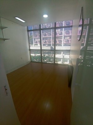 Salas/Conjuntos com 42m² no bairro Petrópolis em Porto Alegre para Alugar