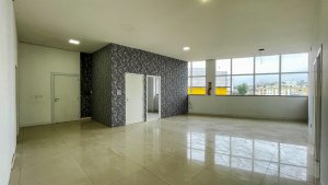 Salas/Conjuntos com 150m² no bairro Azenha em Porto Alegre para Alugar