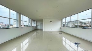 Salas/Conjuntos com 150m² no bairro Azenha em Porto Alegre para Alugar