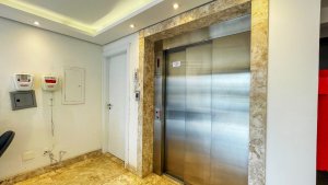 Salas/Conjuntos com 150m² no bairro Azenha em Porto Alegre para Alugar