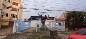 Galpão com 230m² no bairro Jardim Itu Sabará em Porto Alegre para Alugar