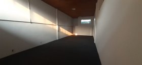 Galpão com 230m² no bairro Jardim Itu Sabará em Porto Alegre para Alugar