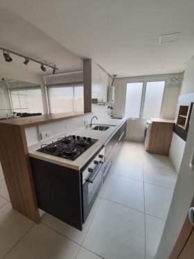 Apartamento com 61m², 2 dormitórios no bairro Higienópolis em Porto Alegre para Alugar