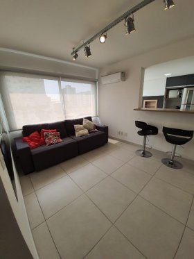 Apartamento com 61m², 2 dormitórios no bairro Higienópolis em Porto Alegre para Alugar