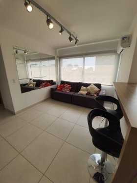 Apartamento com 61m², 2 dormitórios no bairro Higienópolis em Porto Alegre para Alugar