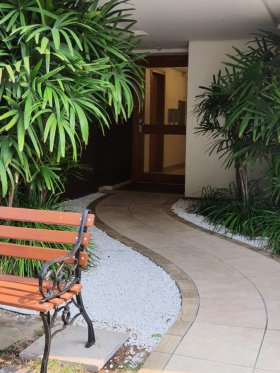 Apartamento com 61m², 2 dormitórios no bairro Higienópolis em Porto Alegre para Alugar