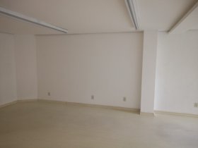 Salas/Conjuntos com 75m² no bairro Higienópolis em Porto Alegre para Alugar