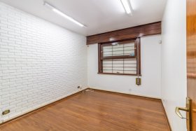 Casa com 500m², 3 dormitórios no bairro Boa Vista em Porto Alegre para Alugar