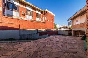 Casa com 500m², 3 dormitórios no bairro Boa Vista em Porto Alegre para Alugar