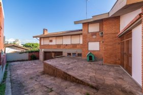 Casa com 500m², 3 dormitórios no bairro Boa Vista em Porto Alegre para Alugar