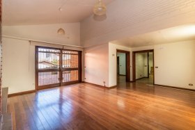 Casa com 500m², 3 dormitórios no bairro Boa Vista em Porto Alegre para Alugar