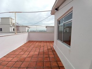 Apartamento com 80m², 2 dormitórios no bairro Santo Antonio em Porto Alegre para Alugar