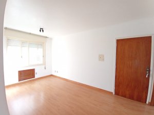 Apartamento com 80m², 2 dormitórios no bairro Santo Antonio em Porto Alegre para Alugar