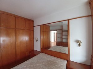 Apartamento com 80m², 2 dormitórios no bairro Santo Antonio em Porto Alegre para Alugar